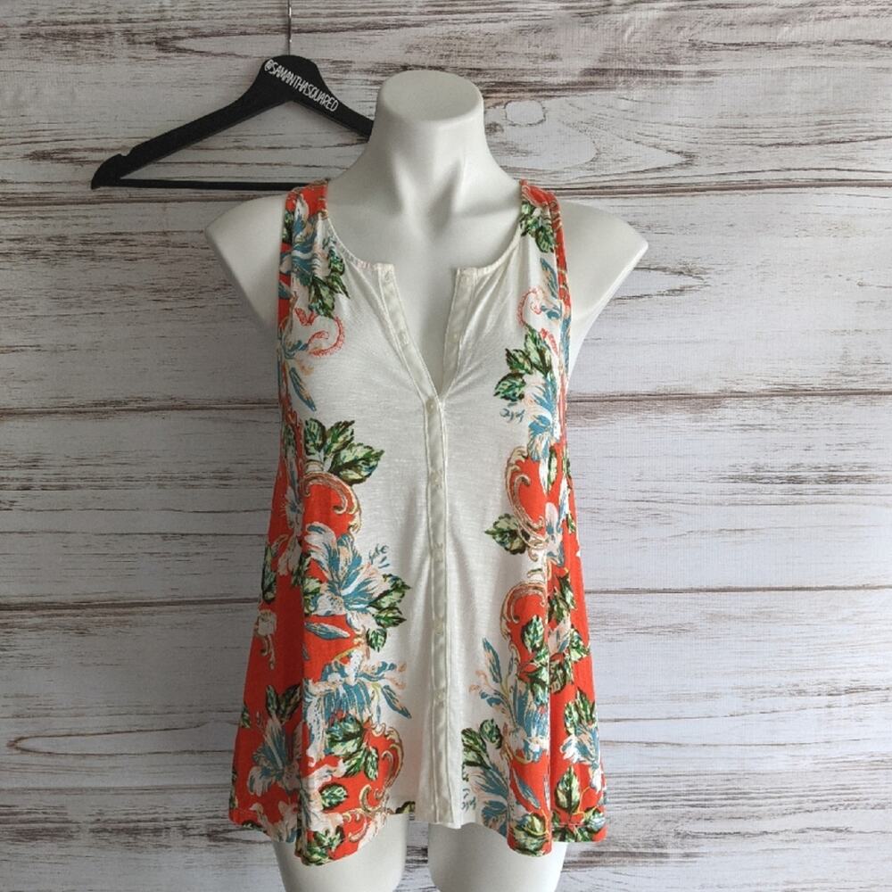 Akemi + Kin Anthropologie gardenia swing tank XSk